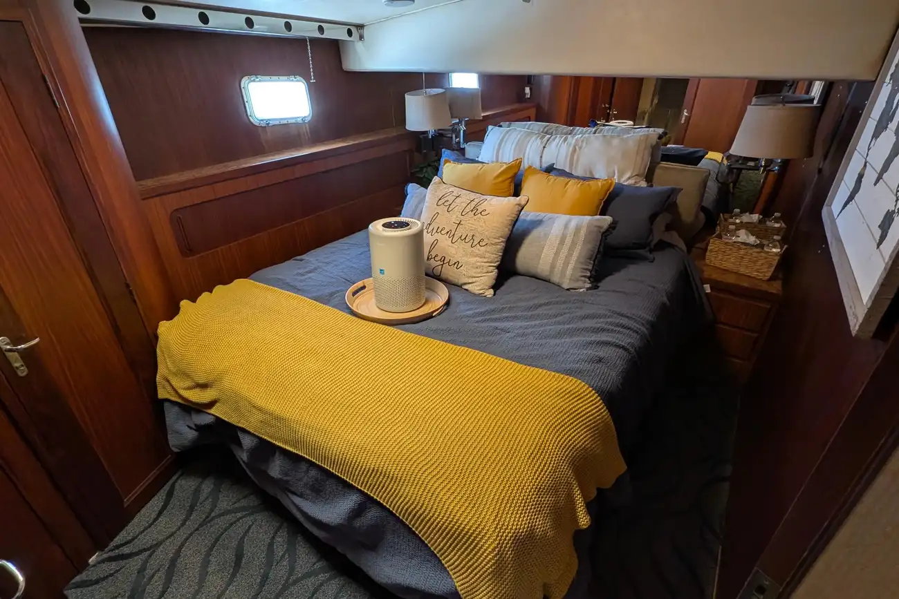 Thumbnail von Hatteras 43 Convertible