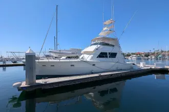 Thumbnail von Hatteras 43 Convertible