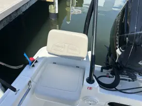 Thumbnail von Boston Whaler 170 Montauk