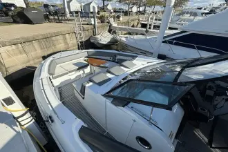 Thumbnail von Cruisers Yachts 38 GLS