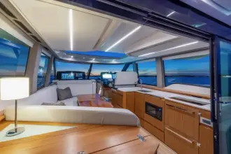 Thumbnail von Tiara Yachts EX54