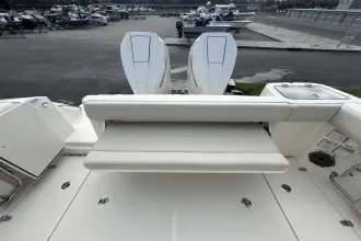 Thumbnail von Boston Whaler 325 Conquest