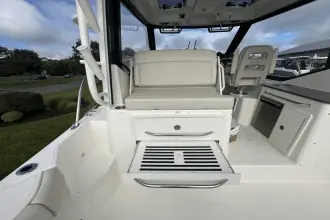 Thumbnail von Boston Whaler 325 Conquest