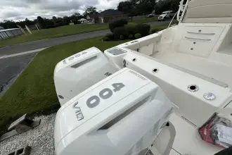 Thumbnail von Boston Whaler 325 Conquest
