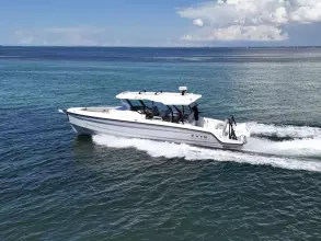 Thumbnail von Cruisers Yachts 38 VTR