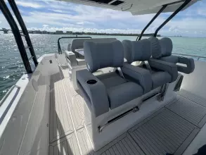 Thumbnail von Cruisers Yachts 38 VTR