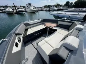 Thumbnail von Cruisers Yachts 34 GLS OB