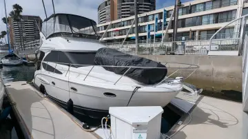 Thumbnail von Meridian 341 Sedan