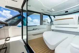 Thumbnail von Tiara Yachts 56LS