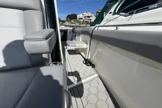 Thumbnail von Boston Whaler 280 Outrage