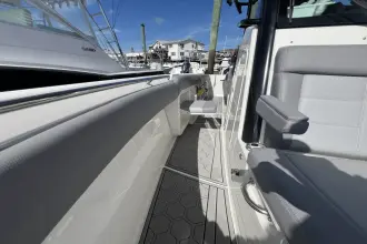 Thumbnail von Boston Whaler 280 Outrage