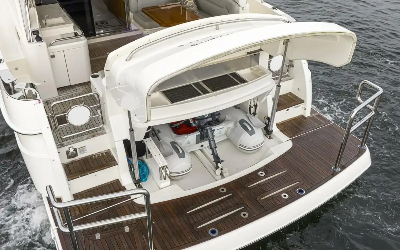 Thumbnail von Riviera 48 Lucky Dog