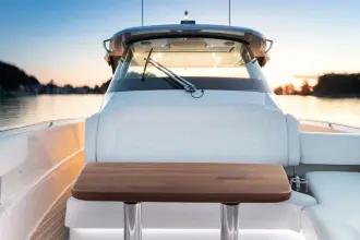 Thumbnail von Tiara Yachts 39 LS