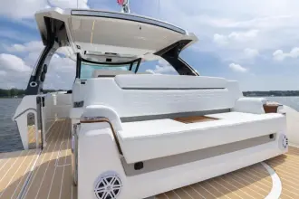 Thumbnail von Tiara Yachts 39 LS