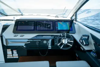 Thumbnail von Cruisers Yachts 50 GLS OB