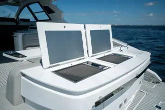 Thumbnail von Cruisers Yachts 50 GLS OB