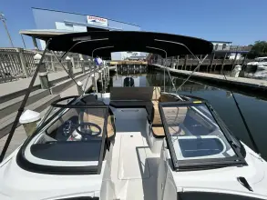 Thumbnail von Sea Ray SPX 210 Außenborder