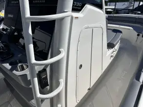 Thumbnail von Boston Whaler 330 Outrage