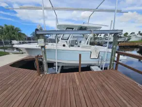 Thumbnail von Robalo R272 CC