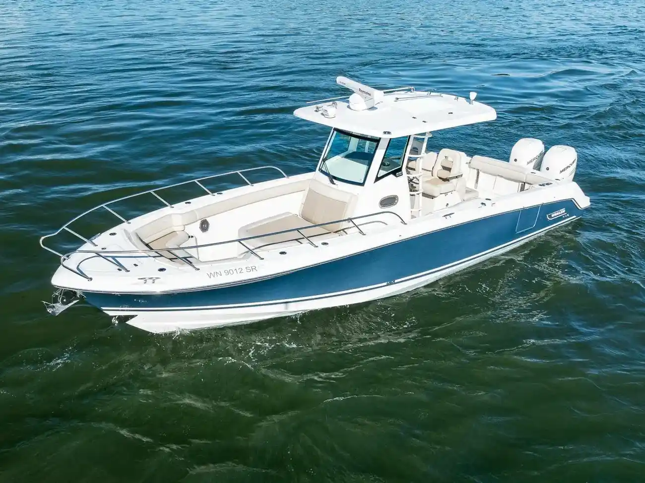 Thumbnail von Boston Whaler 330 Outrage