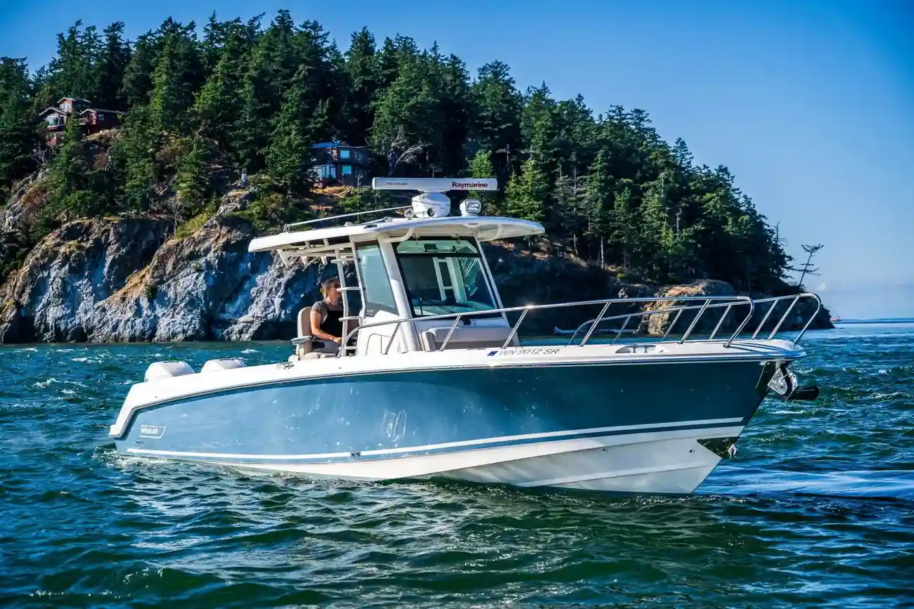 Thumbnail von Boston Whaler 330 Outrage