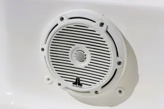 Thumbnail von Boston Whaler 210 Montauk