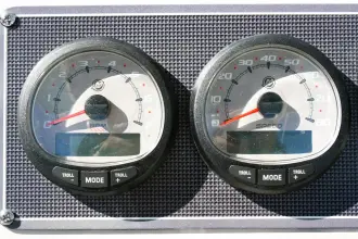 Thumbnail von Boston Whaler 210 Montauk