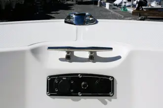 Thumbnail von Boston Whaler 210 Montauk