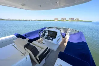 Thumbnail von Cruisers Yachts 60 FLY