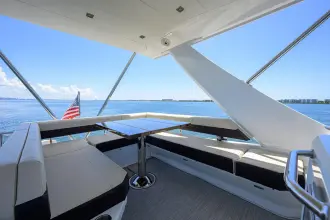 Thumbnail von Cruisers Yachts 60 FLY