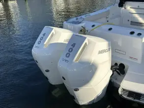 Thumbnail von Boston Whaler 325 Conquest