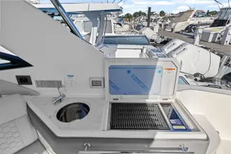 Thumbnail von Sea Ray 320 Sundancer Outboard