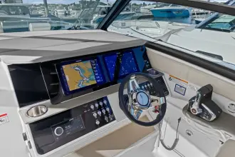 Thumbnail von Sea Ray 320 Sundancer Outboard