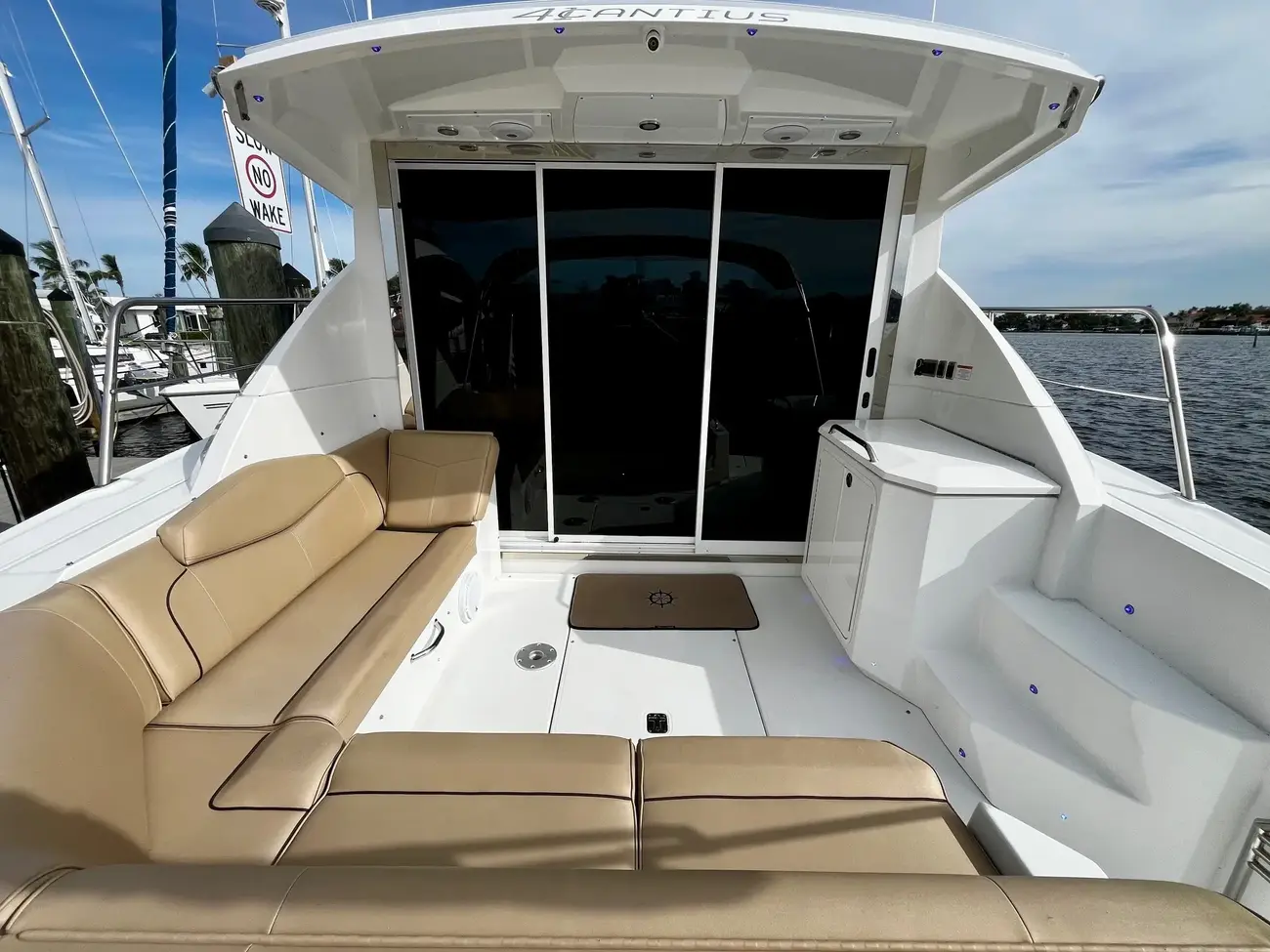 Thumbnail von Cruisers Yachts 41 Cantius