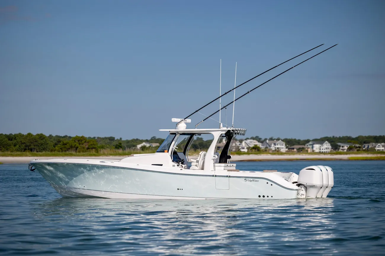 Thumbnail von Edgewater 370 CC