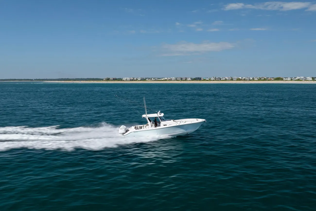 Thumbnail von Edgewater 370 CC