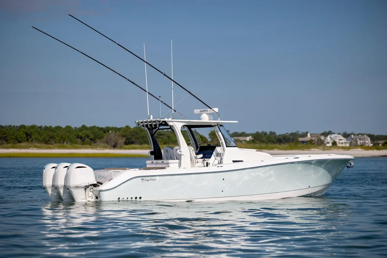 Thumbnail von Edgewater 370 CC