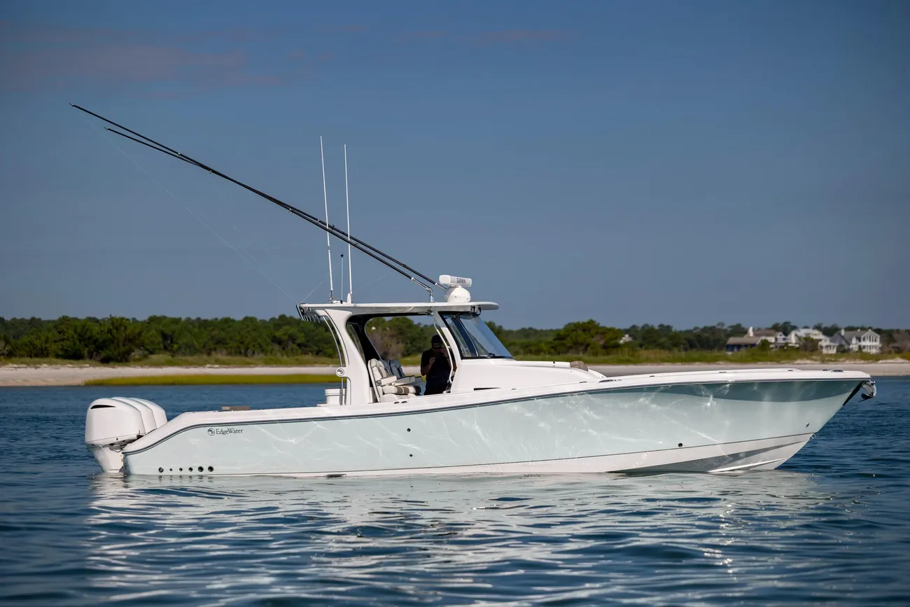 Thumbnail von Edgewater 370 CC