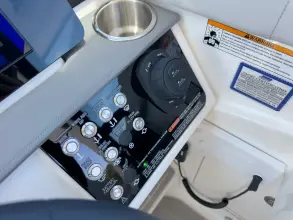 Thumbnail von Sea Ray 320 Sundancer