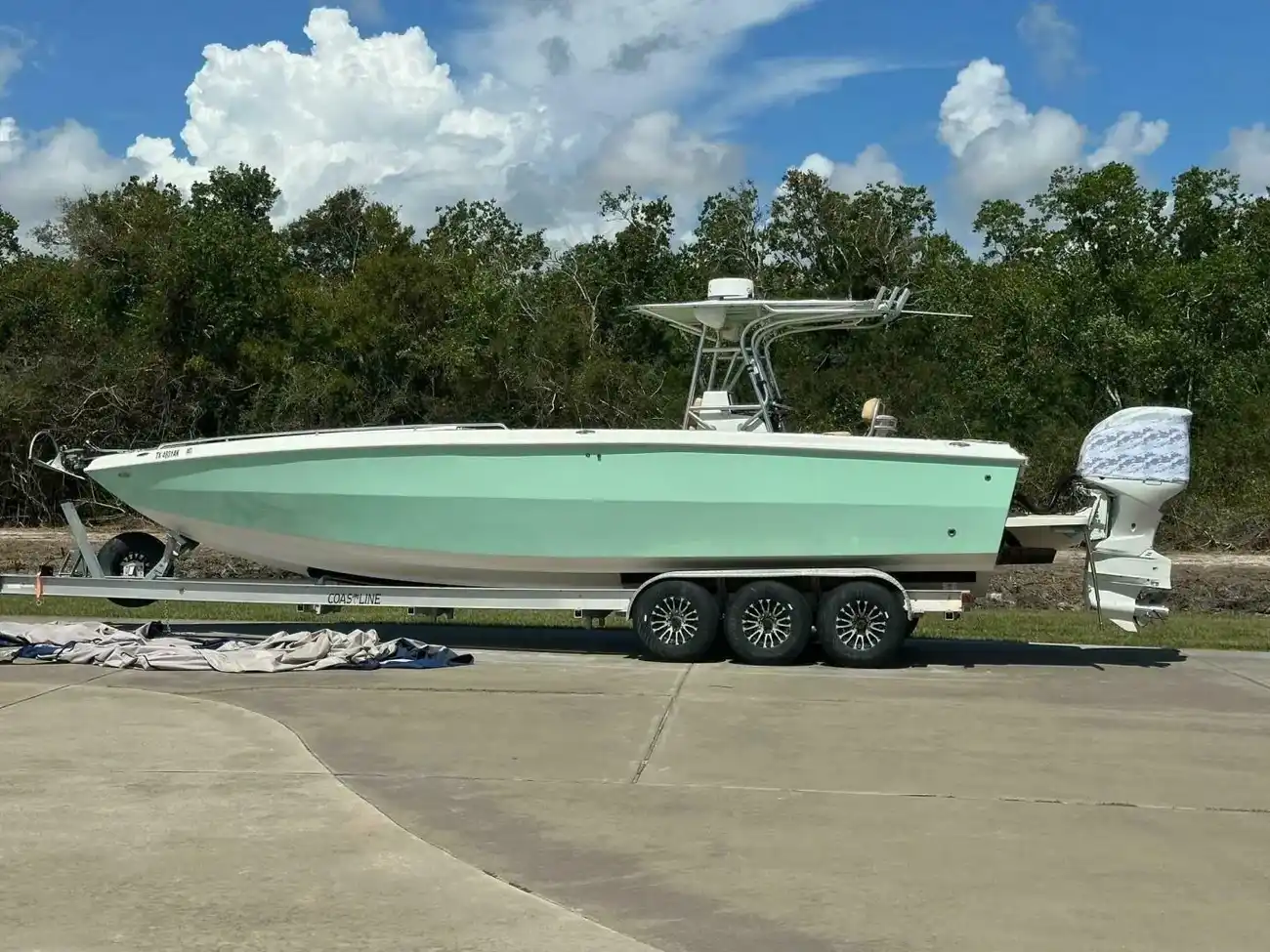 Thumbnail von Carrera Boats 32 Center Console