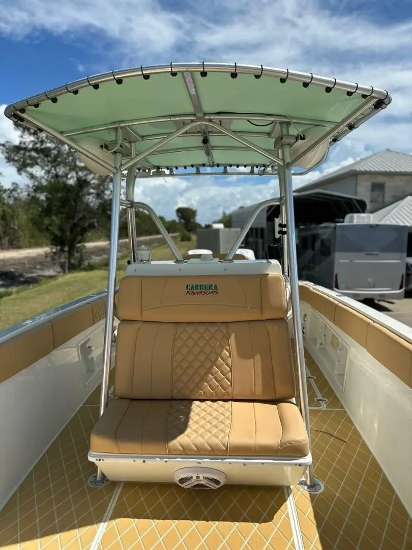 Thumbnail von Carrera Boats 32 Center Console