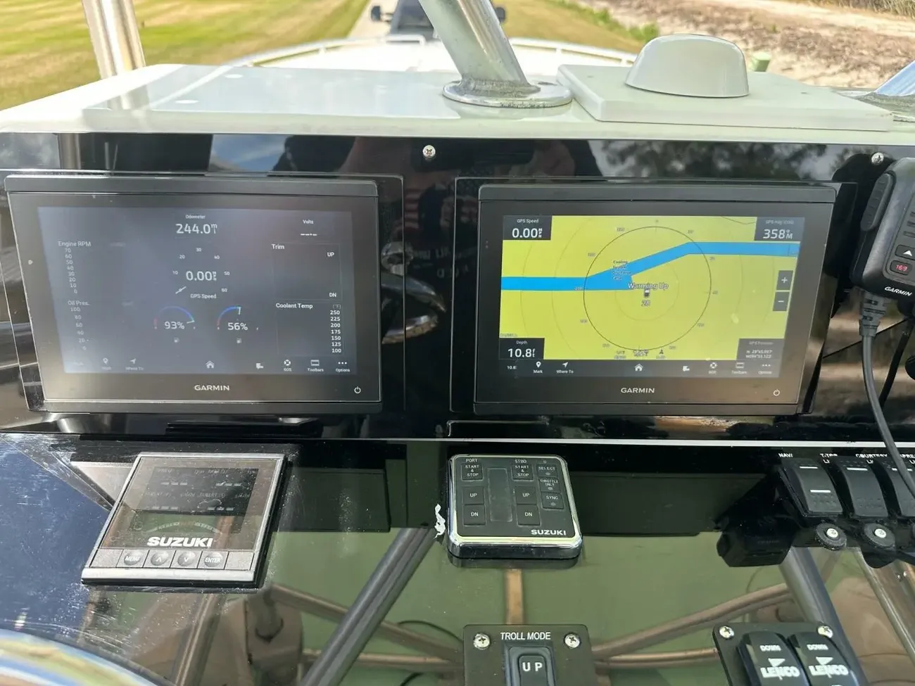 Thumbnail von Carrera Boats 32 Center Console