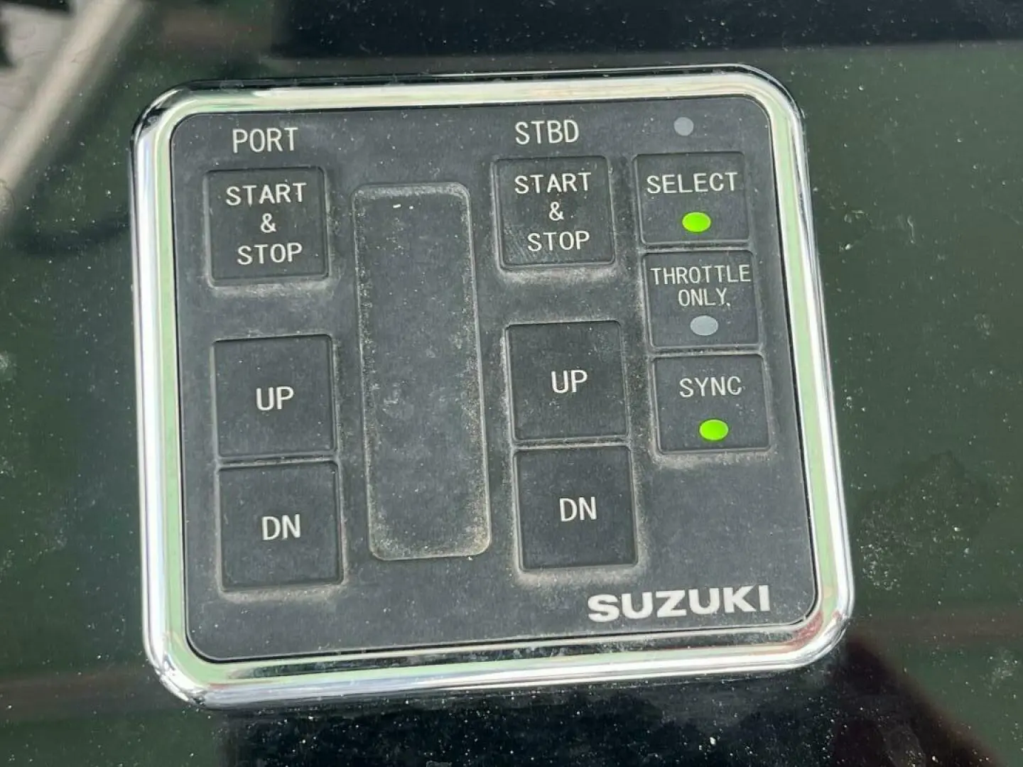 Thumbnail von Carrera Boats 32 Center Console