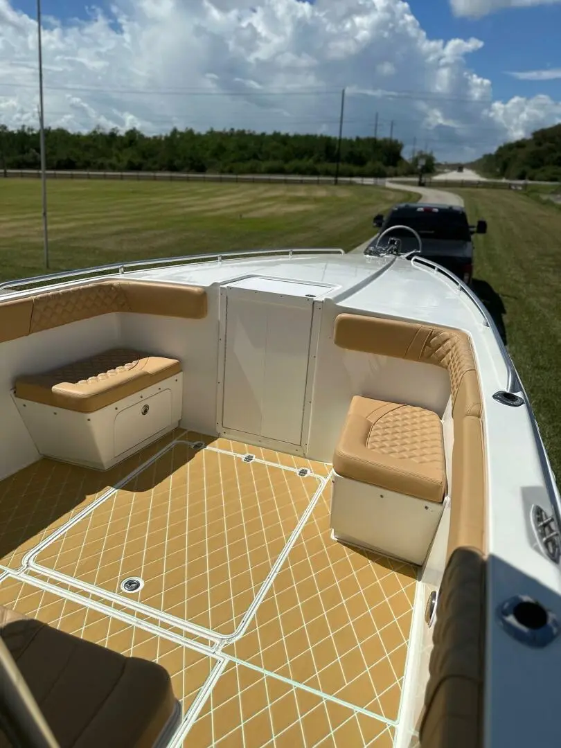 Thumbnail von Carrera Boats 32 Center Console