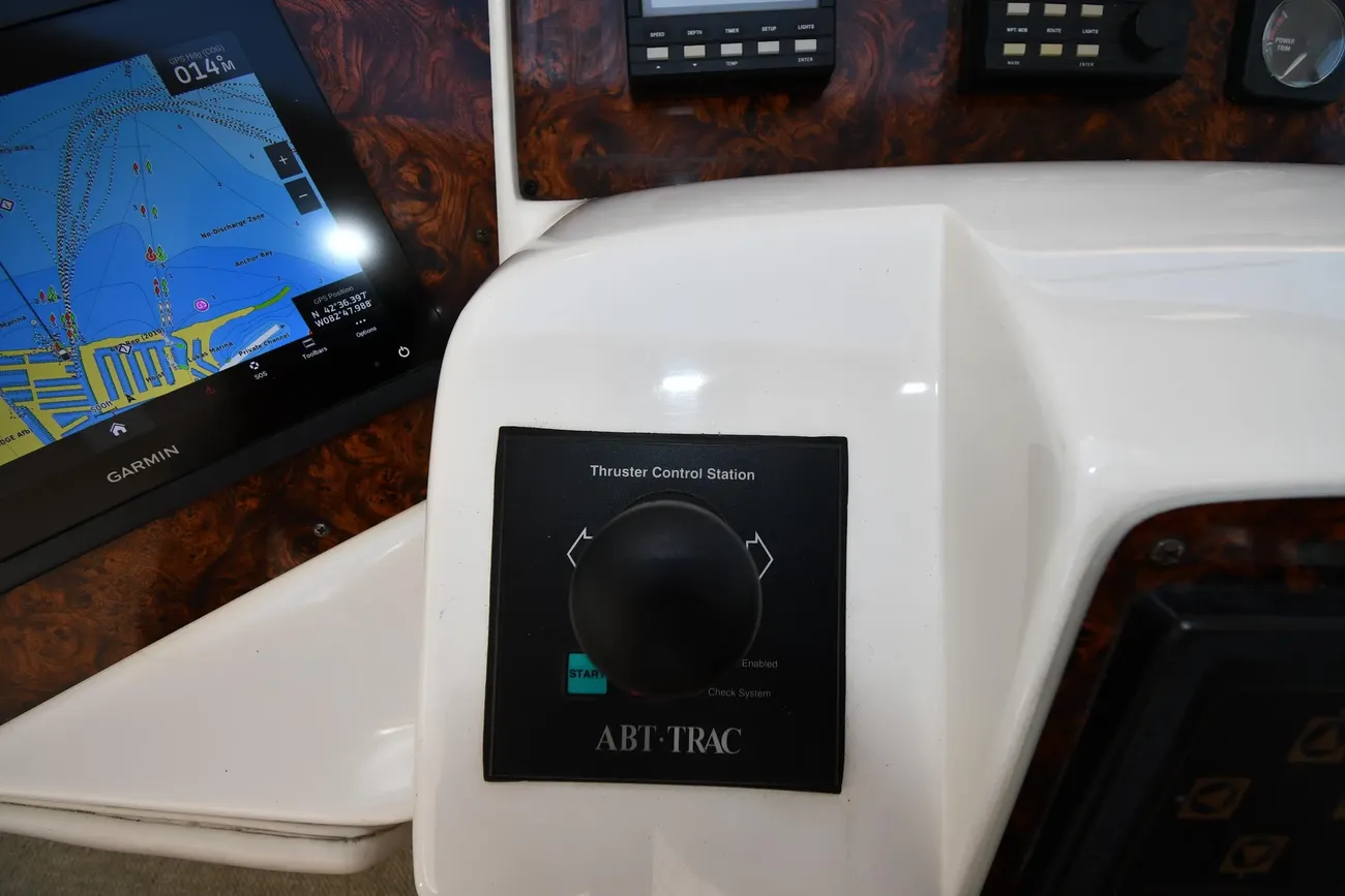 Thumbnail von Sea Ray 630 Sundancer