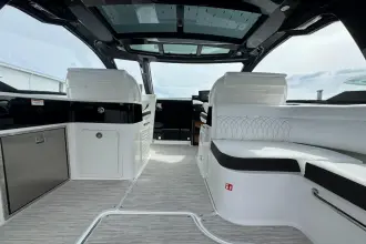 Thumbnail von Sea Ray 370 Sundancer Outboard