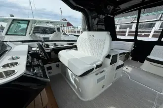 Thumbnail von Sea Ray 370 Sundancer Outboard
