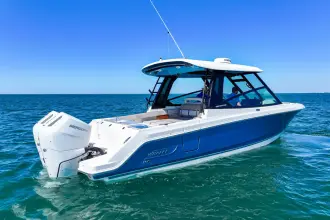 Thumbnail von Boston Whaler 330 Vantage