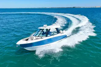 Thumbnail von Boston Whaler 330 Vantage