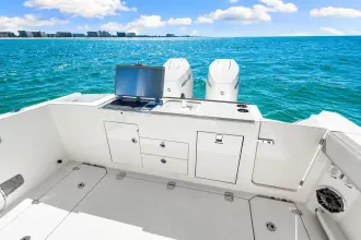 Thumbnail von Boston Whaler 330 Vantage